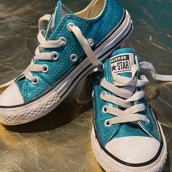 Blue sparkle kids converse - Picture 2 of 3